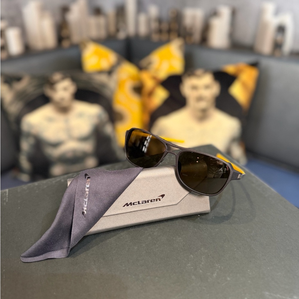 🏎️ McLaren MLSGPS02 Graphite Series Sunglasses - UNWORN with case! It’s a Vibe!